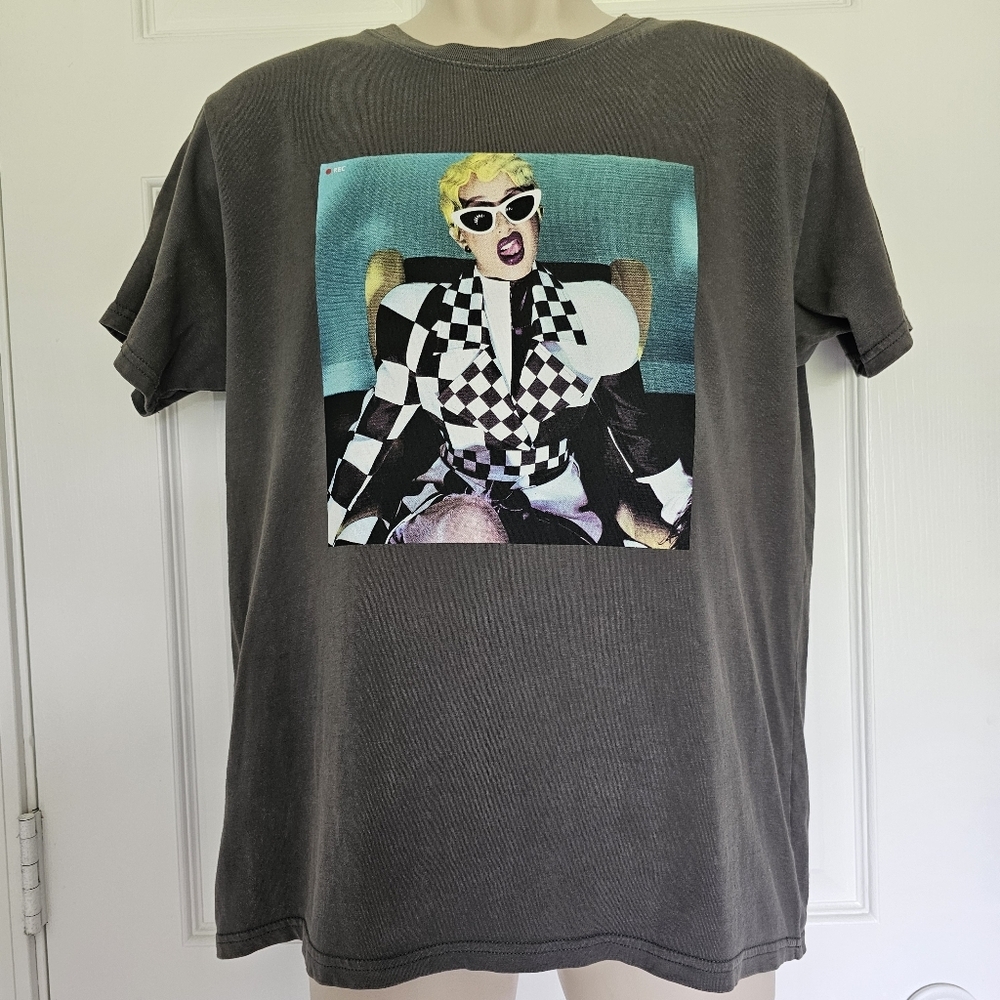 Cardi B "Invasion of Privacy" Album Grey Short Sleeve Graphic T-Shirt Size M - Picture 3 of 12
